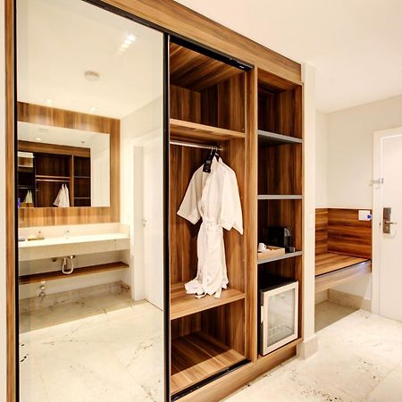 Doubletree By Hilton - Resort - Φοζ ντο Ιγκουασού Εξωτερικό φωτογραφία Sliding mirrored wardrobe doors