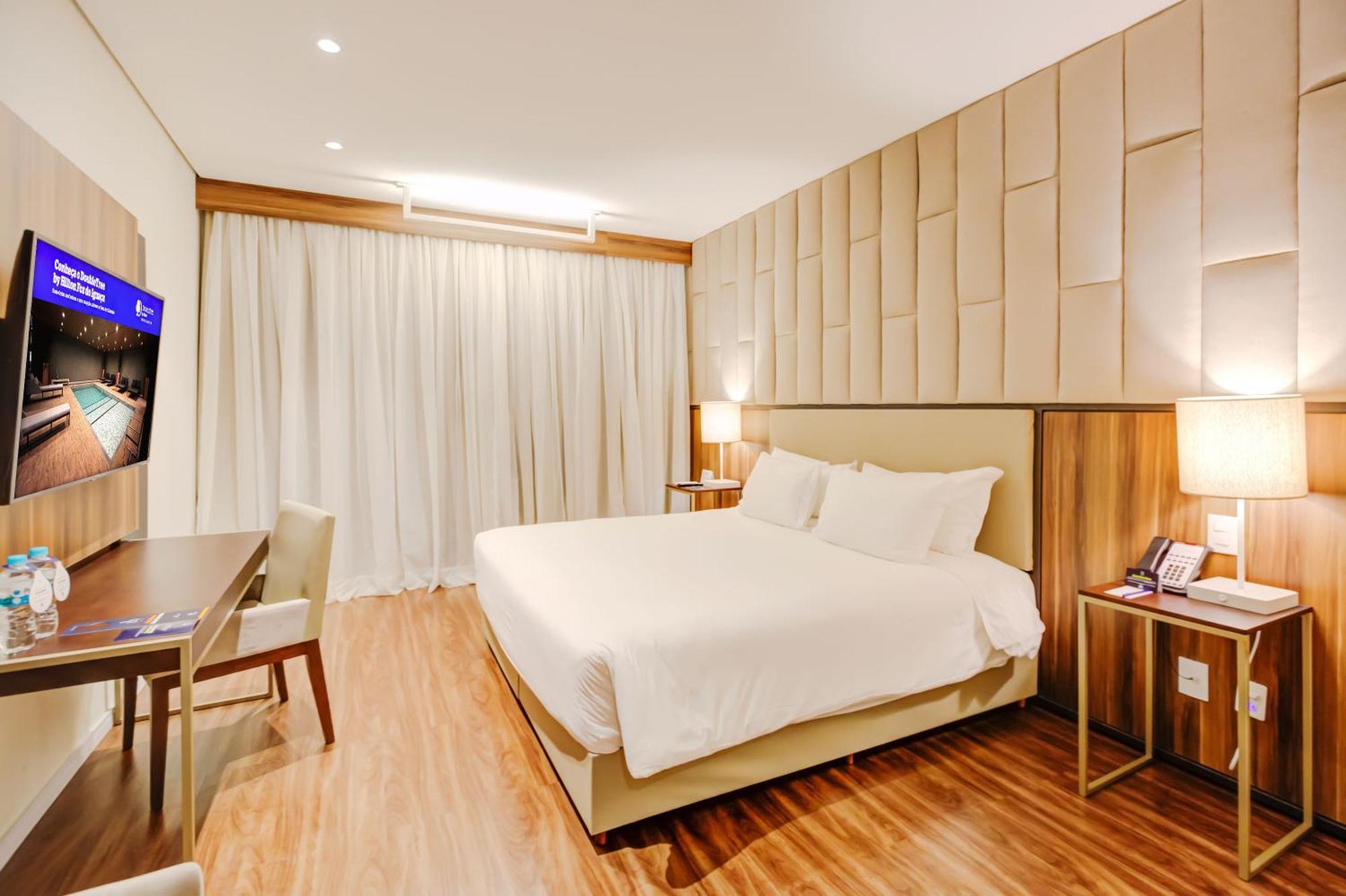 Doubletree By Hilton - Resort - Φοζ ντο Ιγκουασού Εξωτερικό φωτογραφία Deluxe Room