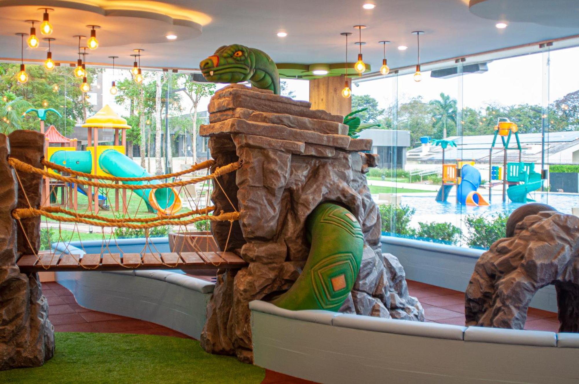 Doubletree By Hilton - Resort - Φοζ ντο Ιγκουασού Εξωτερικό φωτογραφία The Dinosaur Playground