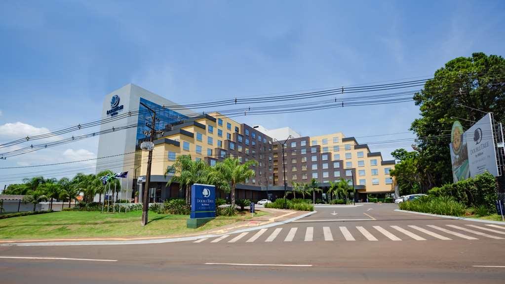 Doubletree By Hilton - Resort - Φοζ ντο Ιγκουασού Εξωτερικό φωτογραφία Hilton Garden Inn in Taguig, Philippines